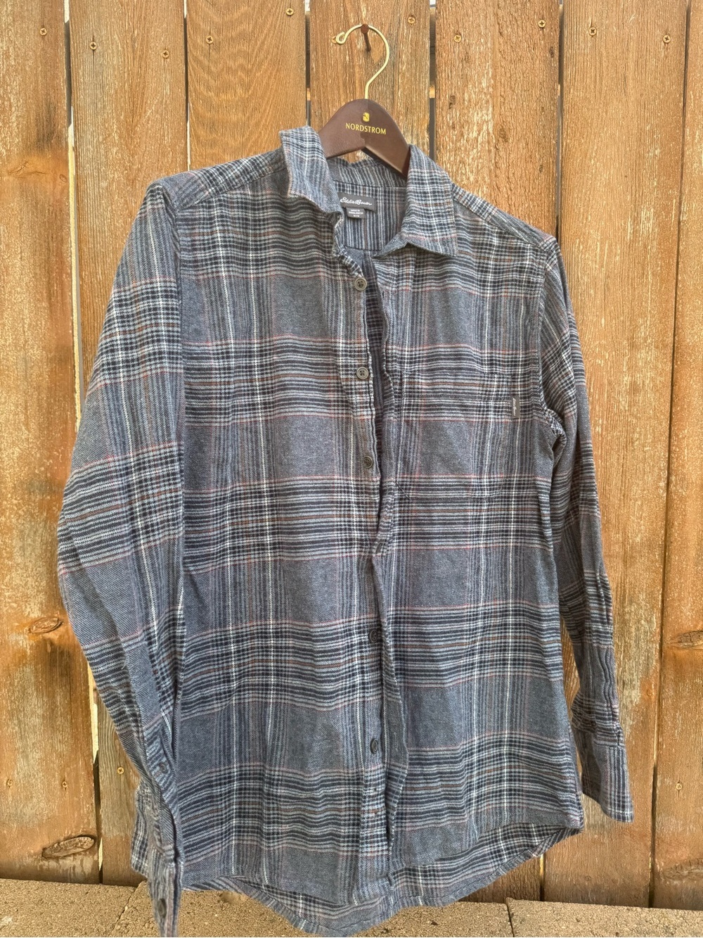 Eddie Bauer Men’s Blue Red Plaid Flannel Soft Button Down Shirt Size Medium